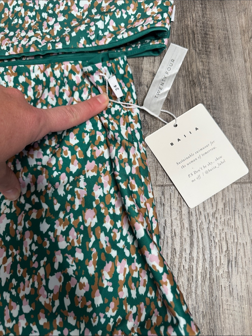 NWT BAIIA Jasmine Reversible Bikini Set 4 Piece Customizable Plus Size 2X - Picture 4 of 10